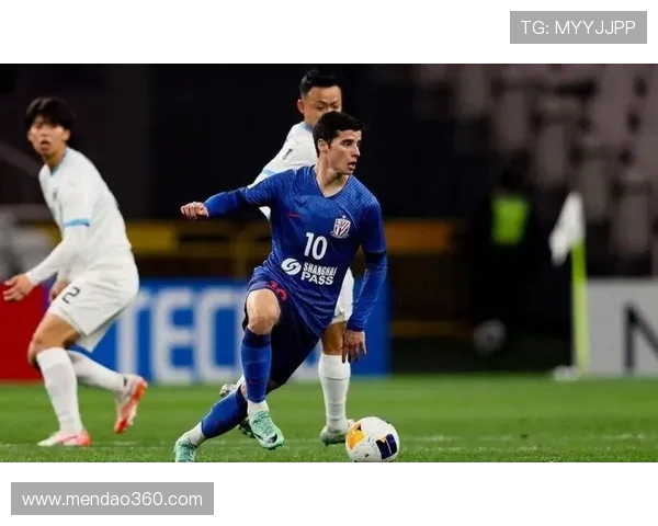 吴曦领衔中场核心全面解析带领球队攻防转换与战术执行力提升