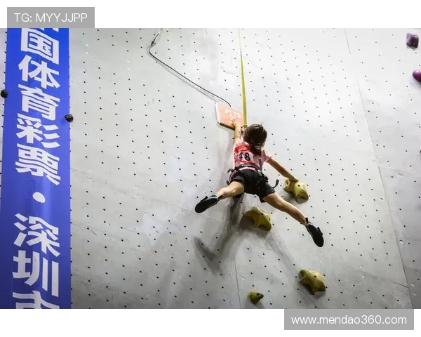 重庆攀岩队与深圳攀岩队赛后复盘意识碰撞与战术分析